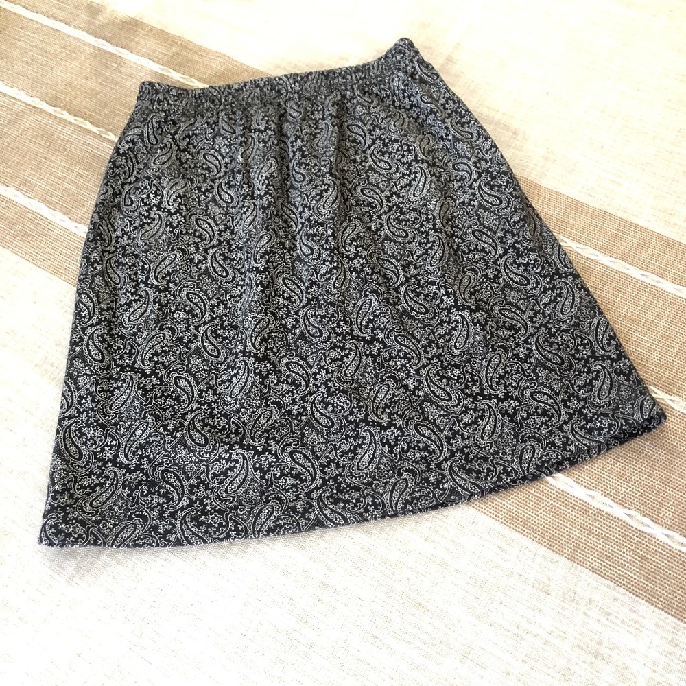 GAP Black & White Paisley Skirt w Elastic Waist S